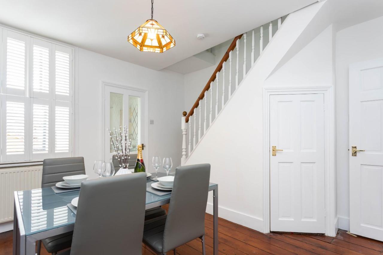 30 Percent Off Monthly Stays - City Centre - 3 Bedrooms St Albans Экстерьер фото