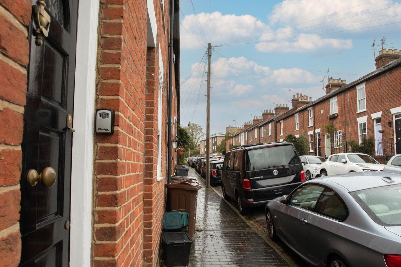 30 Percent Off Monthly Stays - City Centre - 3 Bedrooms St Albans Экстерьер фото