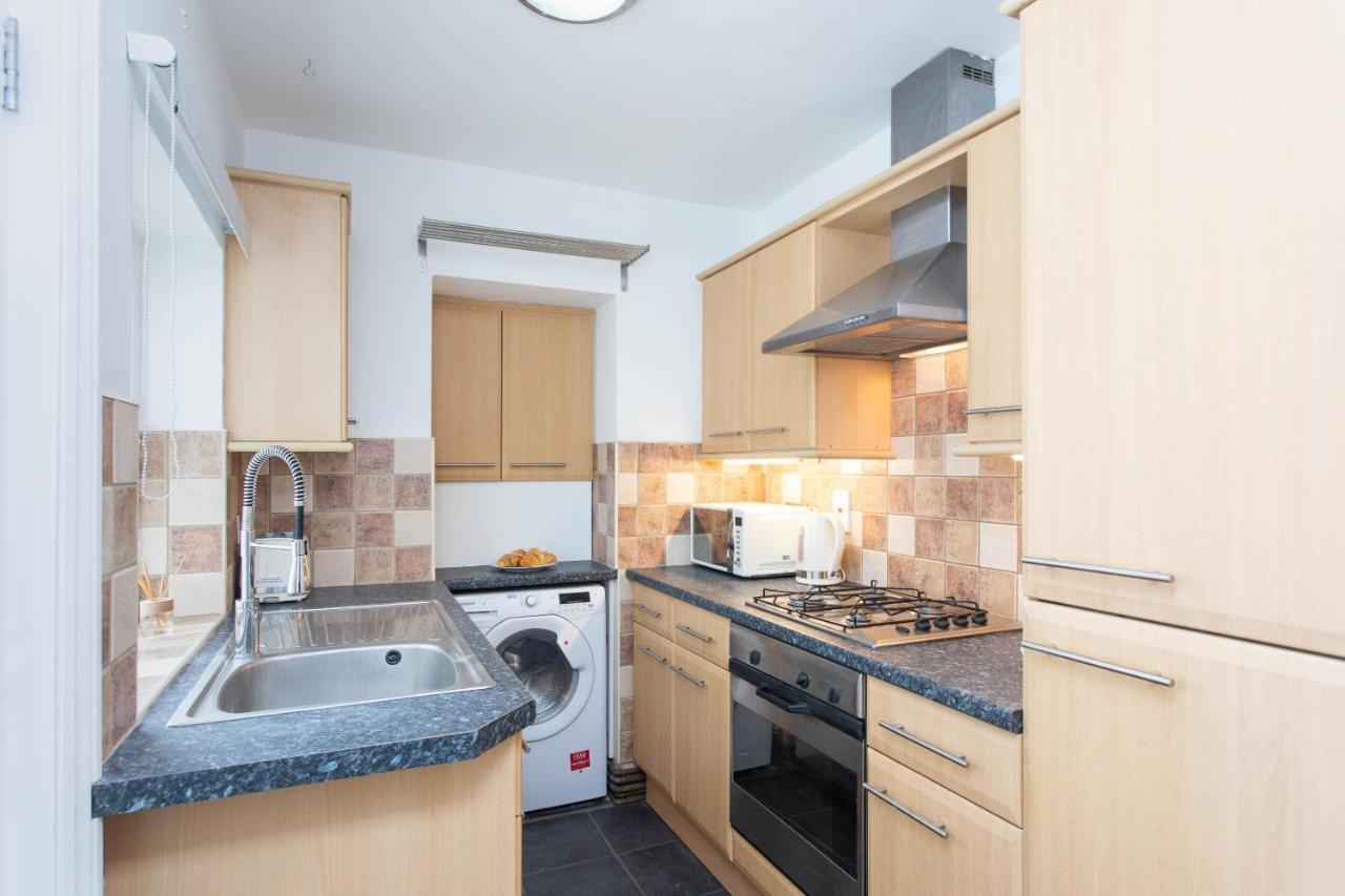 30 Percent Off Monthly Stays - City Centre - 3 Bedrooms St Albans Экстерьер фото